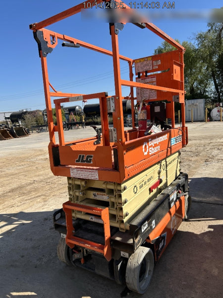 2023 JLG ES1932