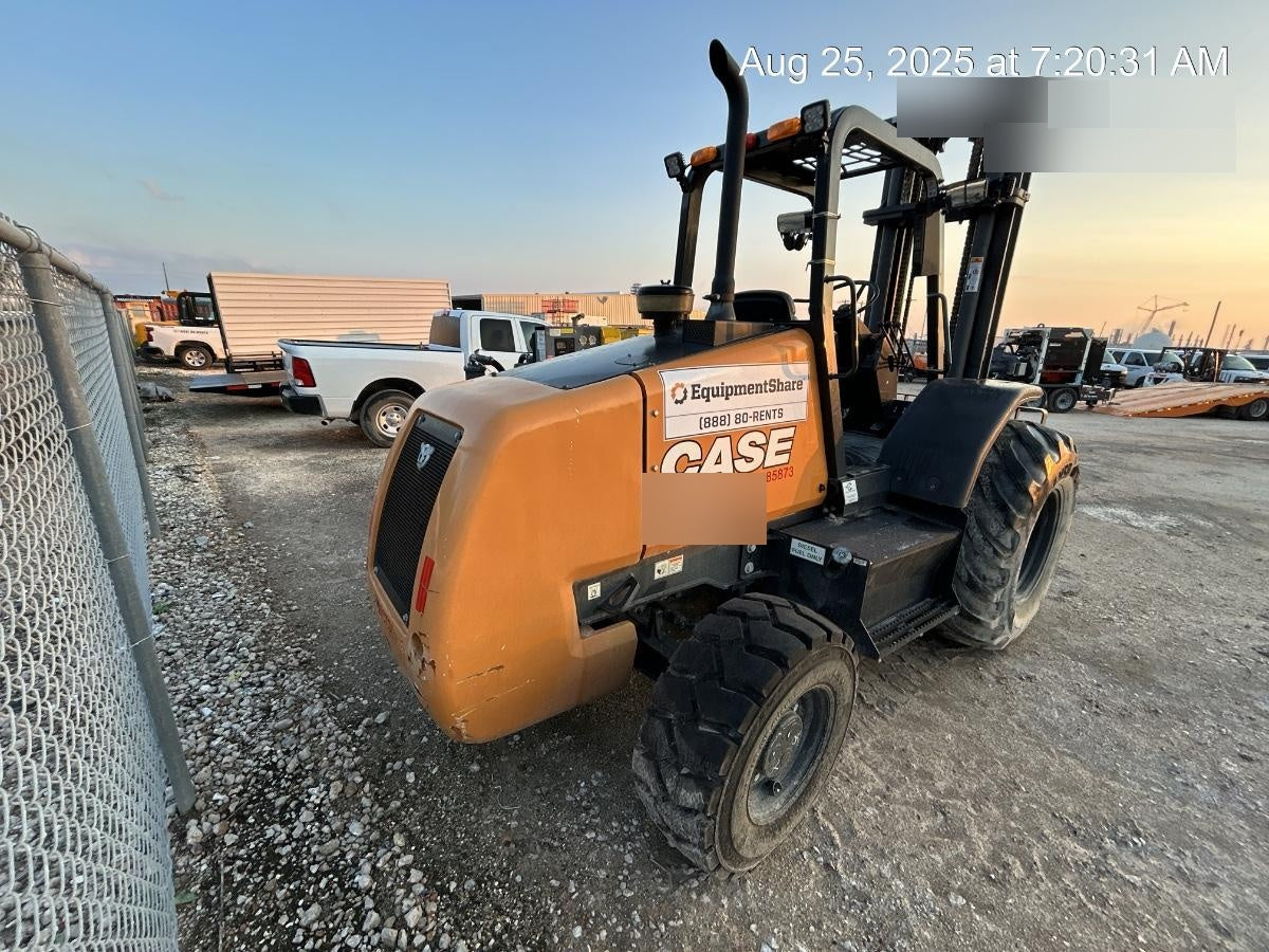 2023 CASE 588H