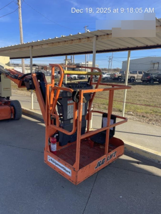 2019 JLG E300AJP