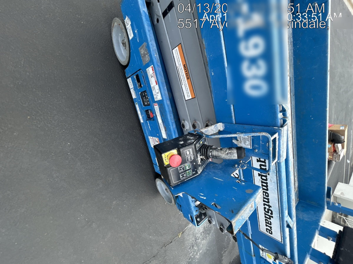 2020 Genie GS-1930 Solid Non Marking Tires, Beacon, Folding rails with half height swing gate, 800W Inverter