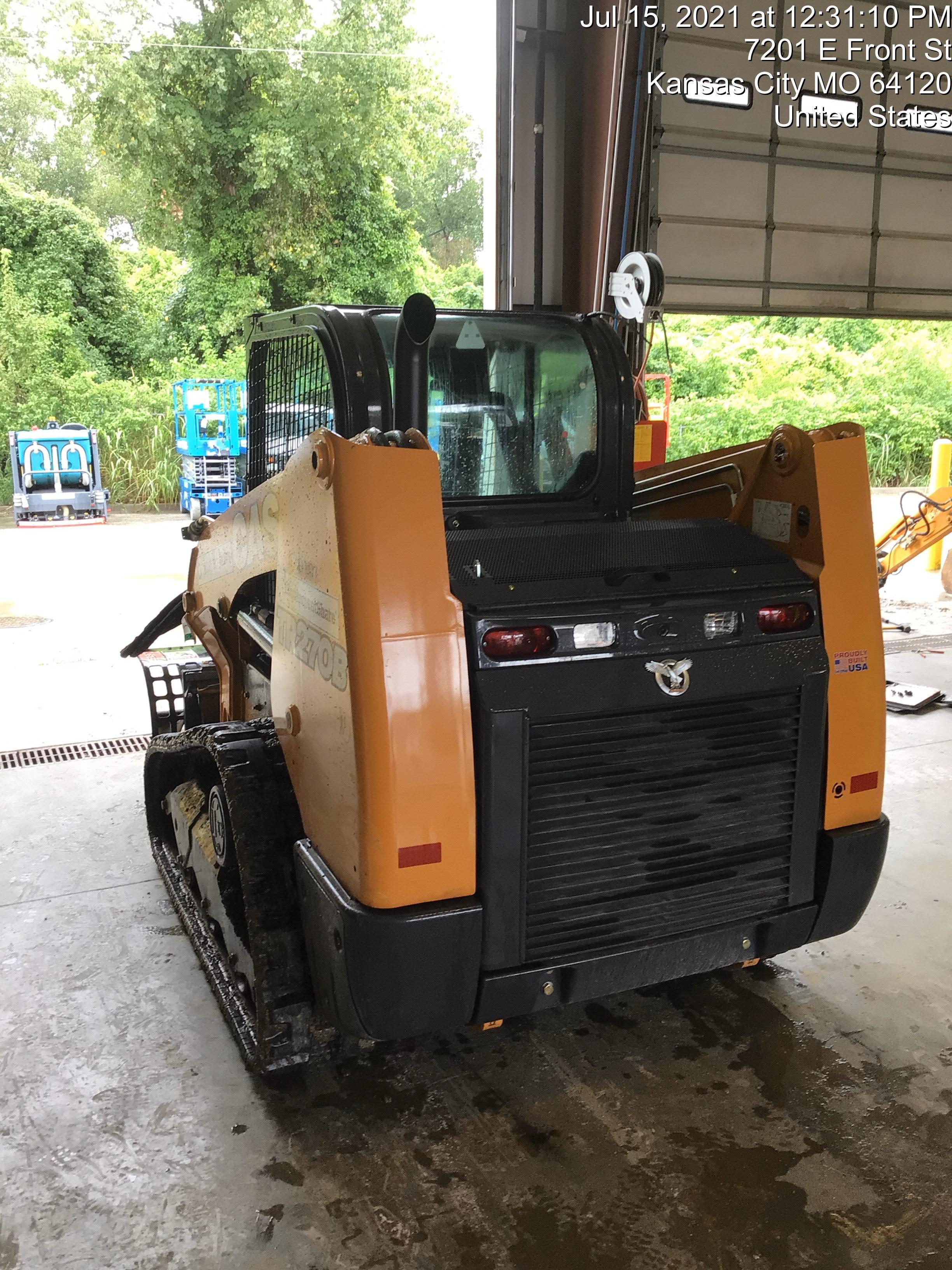2021 CASE TR270B