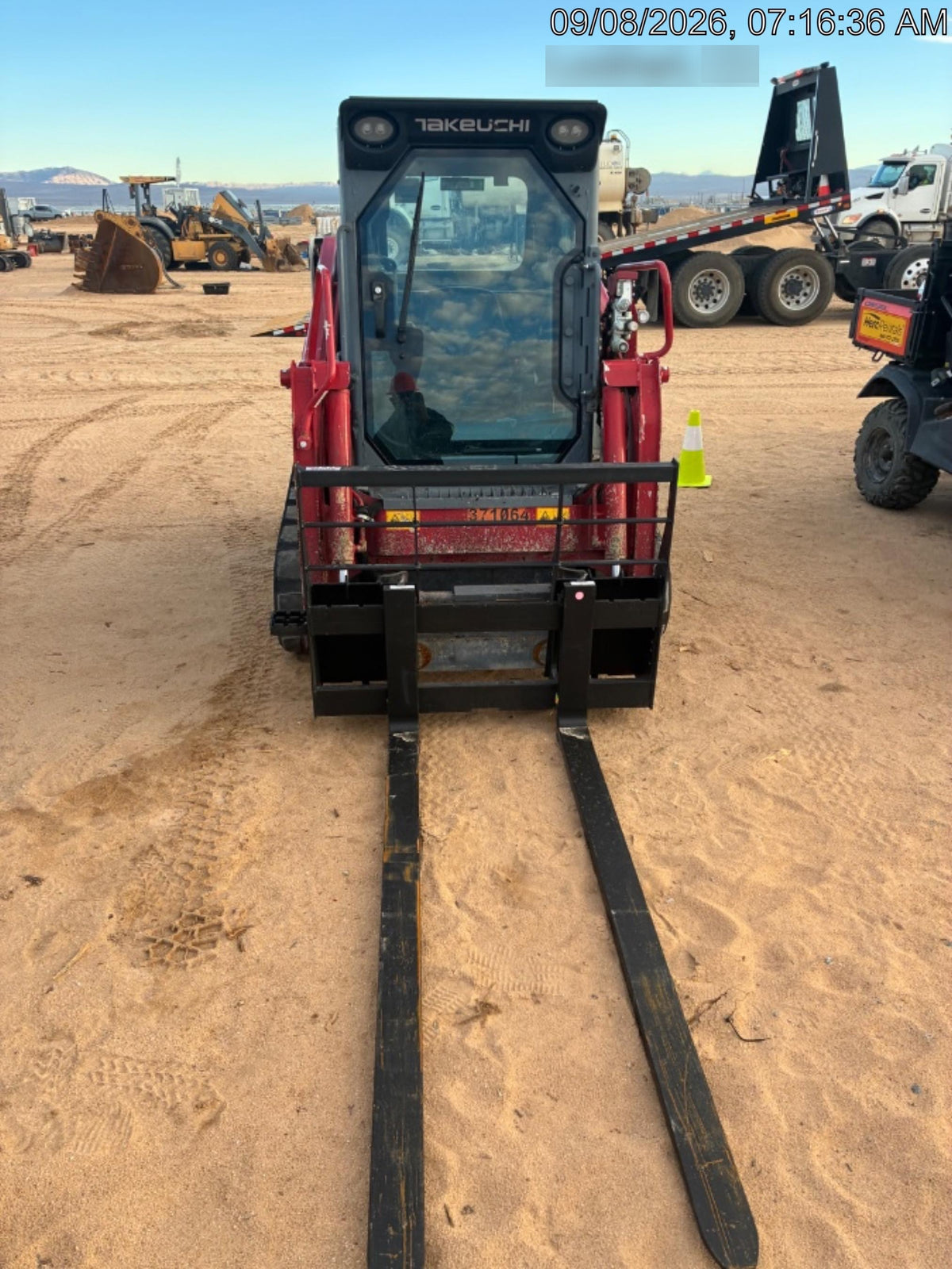 2026 ARROW MATERIAL HANDLING 72" Pallet Forks - Arrow