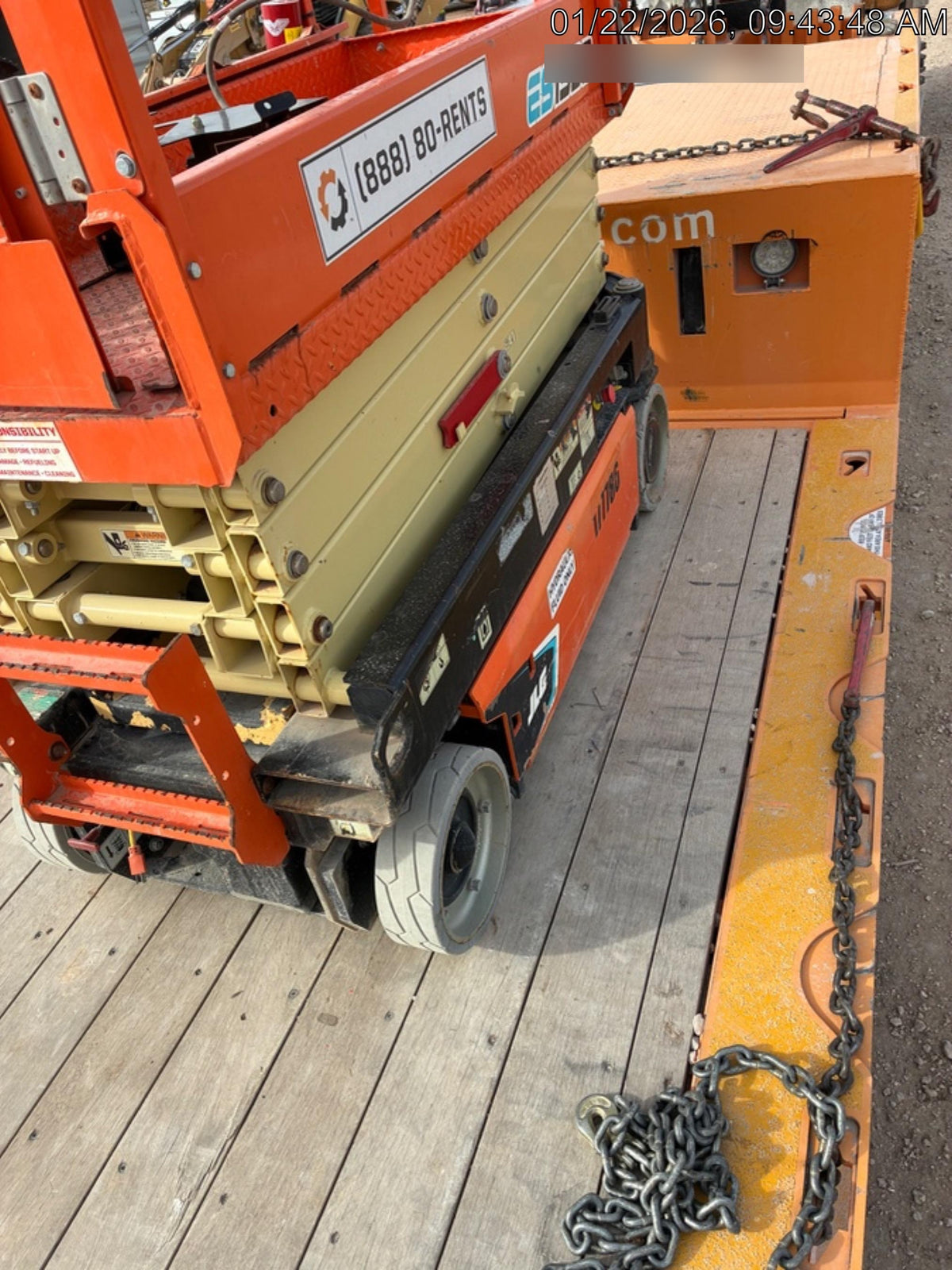 2021 JLG ES1932