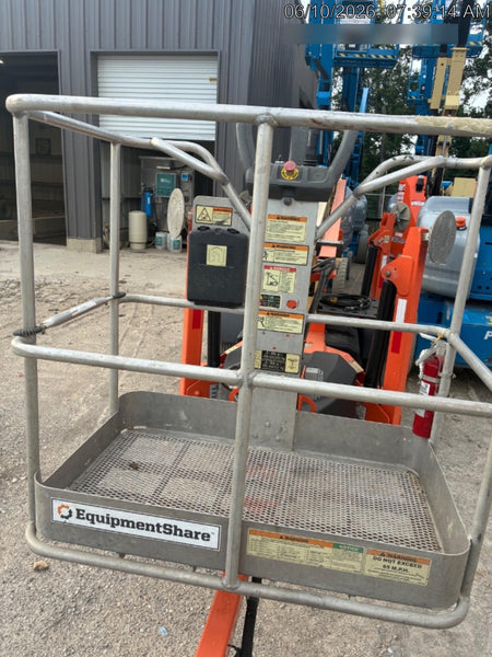 2022 JLG T350