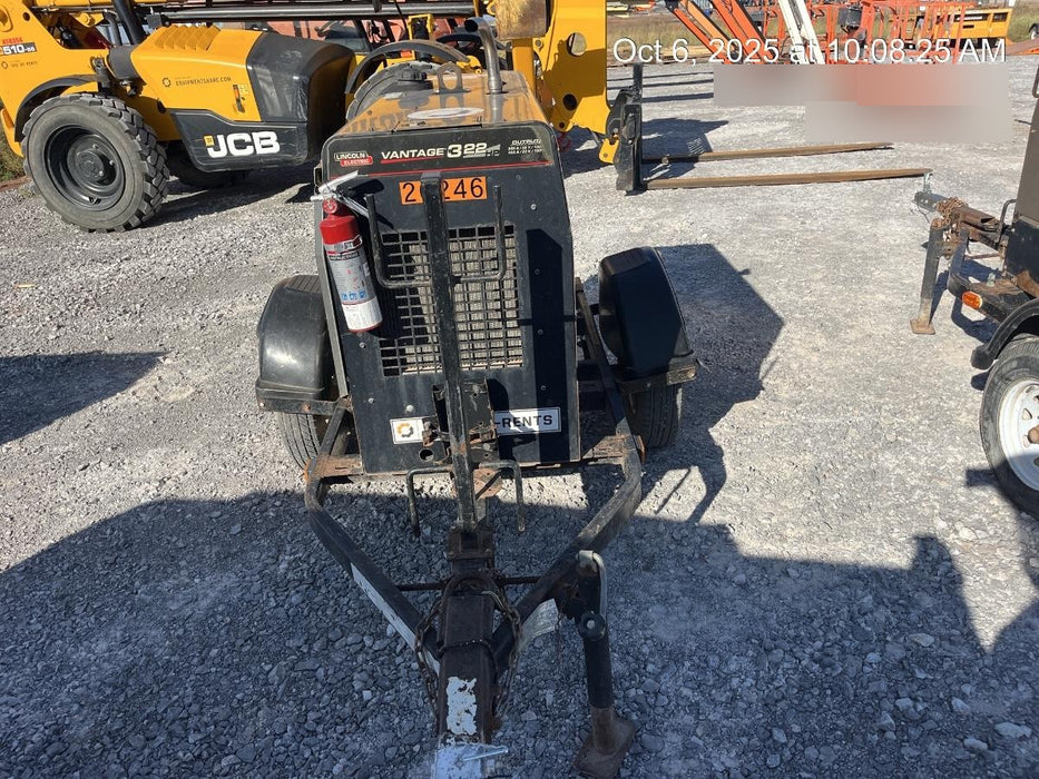 2019 Lincoln Electric Vantage 322 Lincoln Vantage 322 Welder w/Trailer, Light Kit, Cable Rack