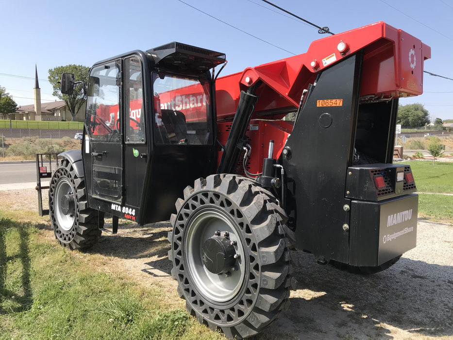 2020 MANITOU MTA8044
