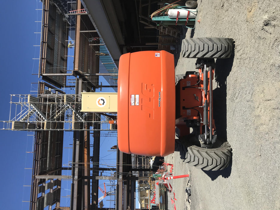 2019 JLG 860SJ