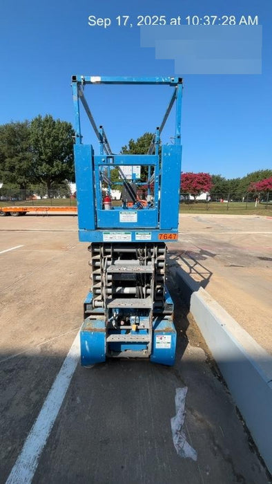 2017 Genie GS-3232 Genie GS3232 Lift w/Folding Rails and Swing Gate