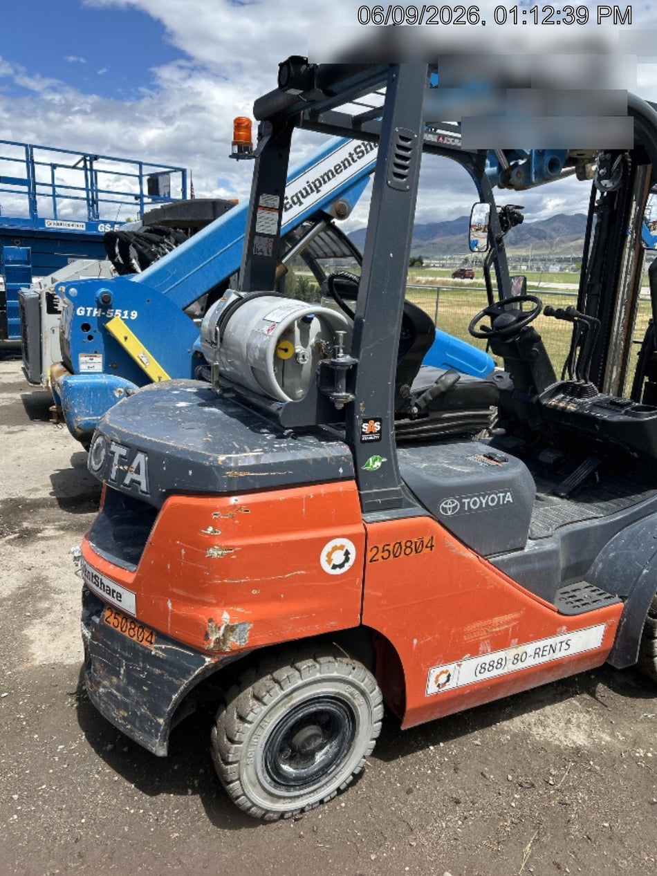 2022 TOYOTA 50-8FGU25