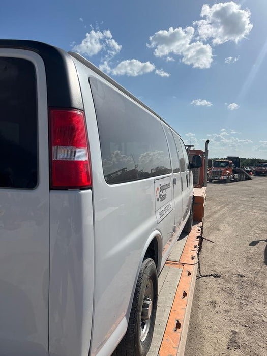 2023 CHEVROLET Express Van - Rental