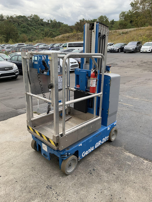 2020 GENIE GR-20