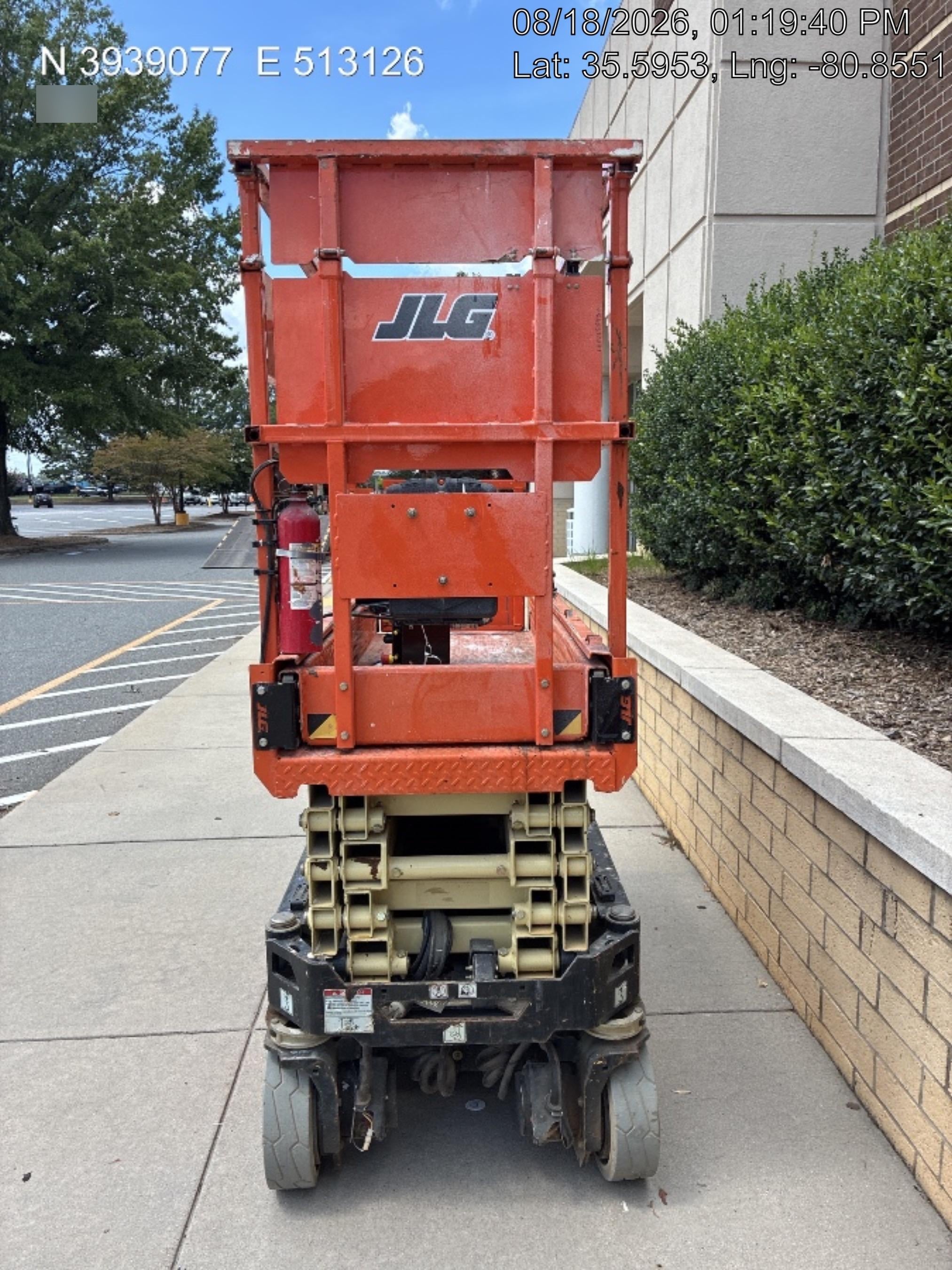 2022 JLG ES1932