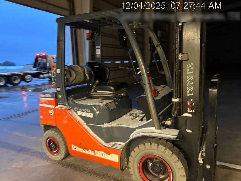 2022 TOYOTA 50-8FGU25