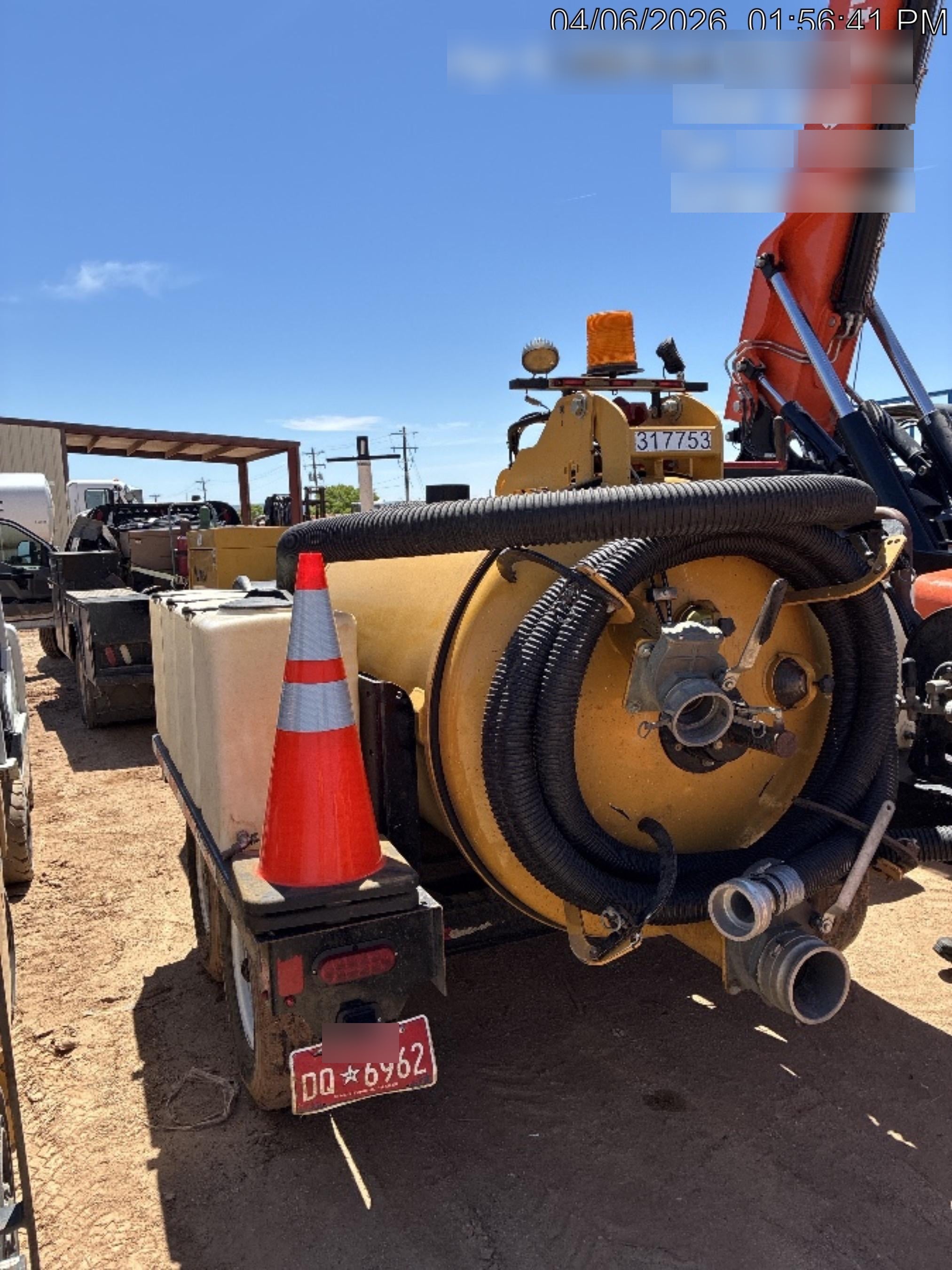 2023 Vac-Tron LP573XDT T4 Koehler Diesel Engine, 500 Gallon Debris Tank, x2 100 Gallon Water Tanks