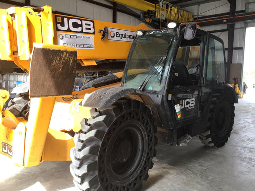 2019 JCB 510-56 74 HP w/CAB/HVAC, Beacon, Worklights, Aux Hydraulics, Solid Tires 66" Carriage/60" Forks
