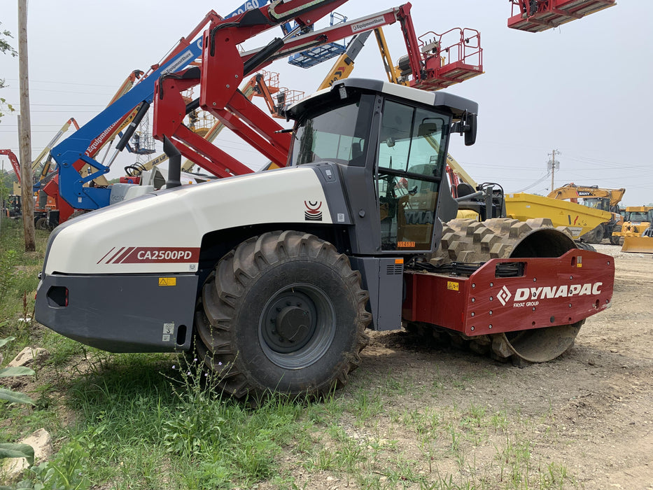 2023 DYNAPAC CA2500PD