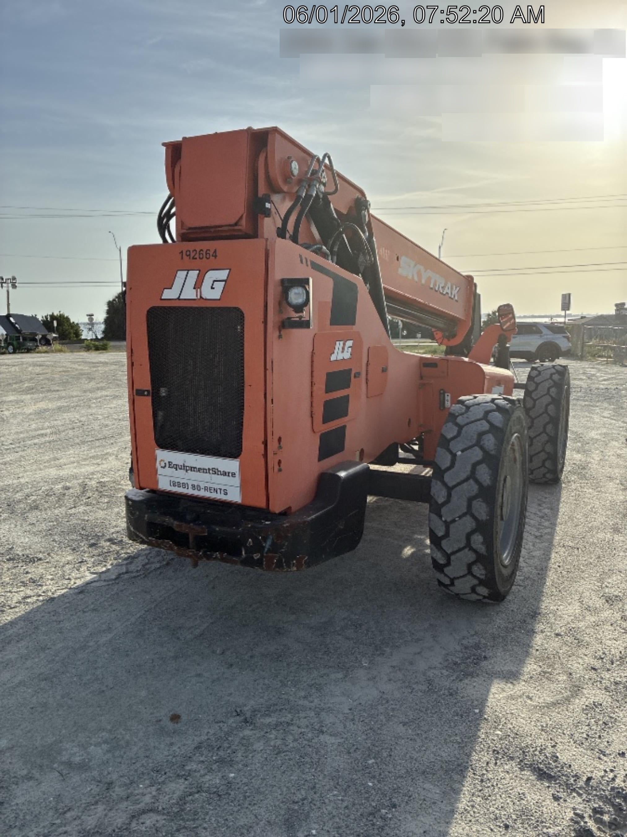 2019 SKYTRAK 8042