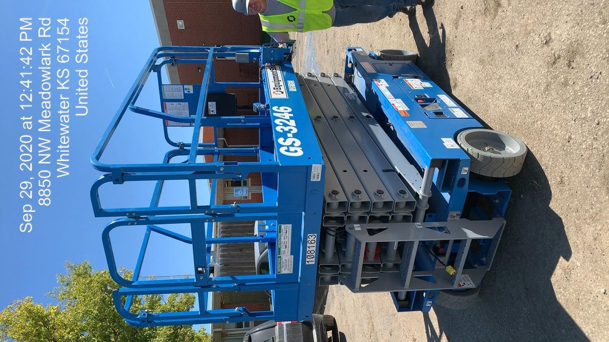 2020 Genie GS-3246 Standard, Folding full height swing gate