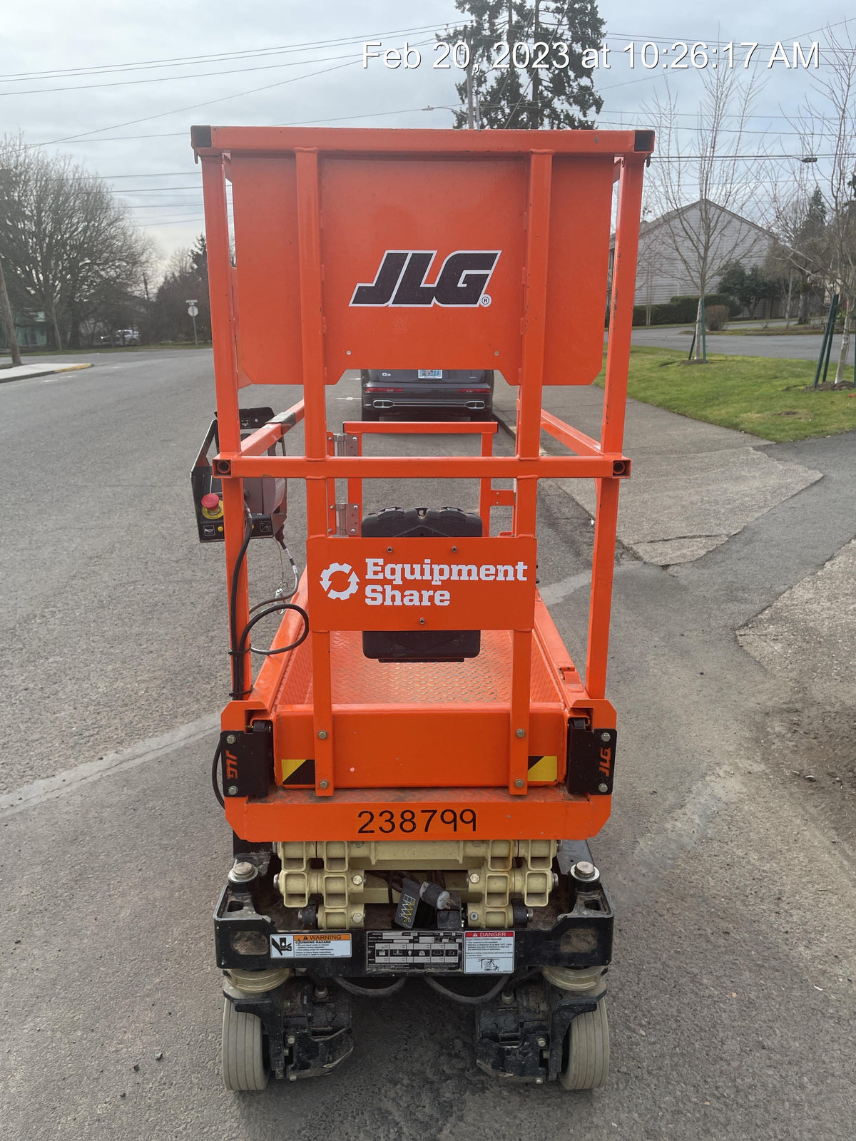 2022 JLG ES1330L