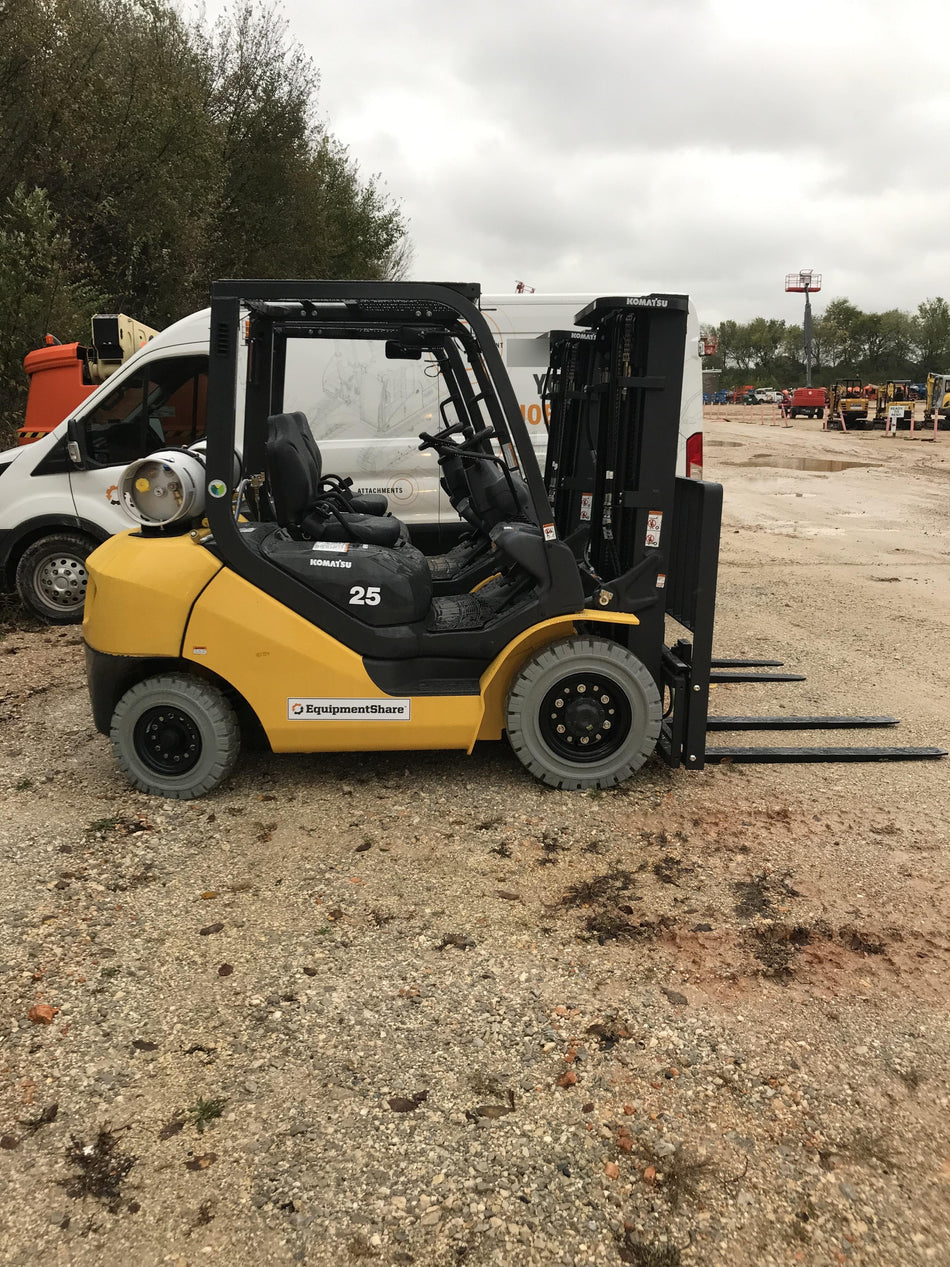 2021 KOMATSU FG25T-16
