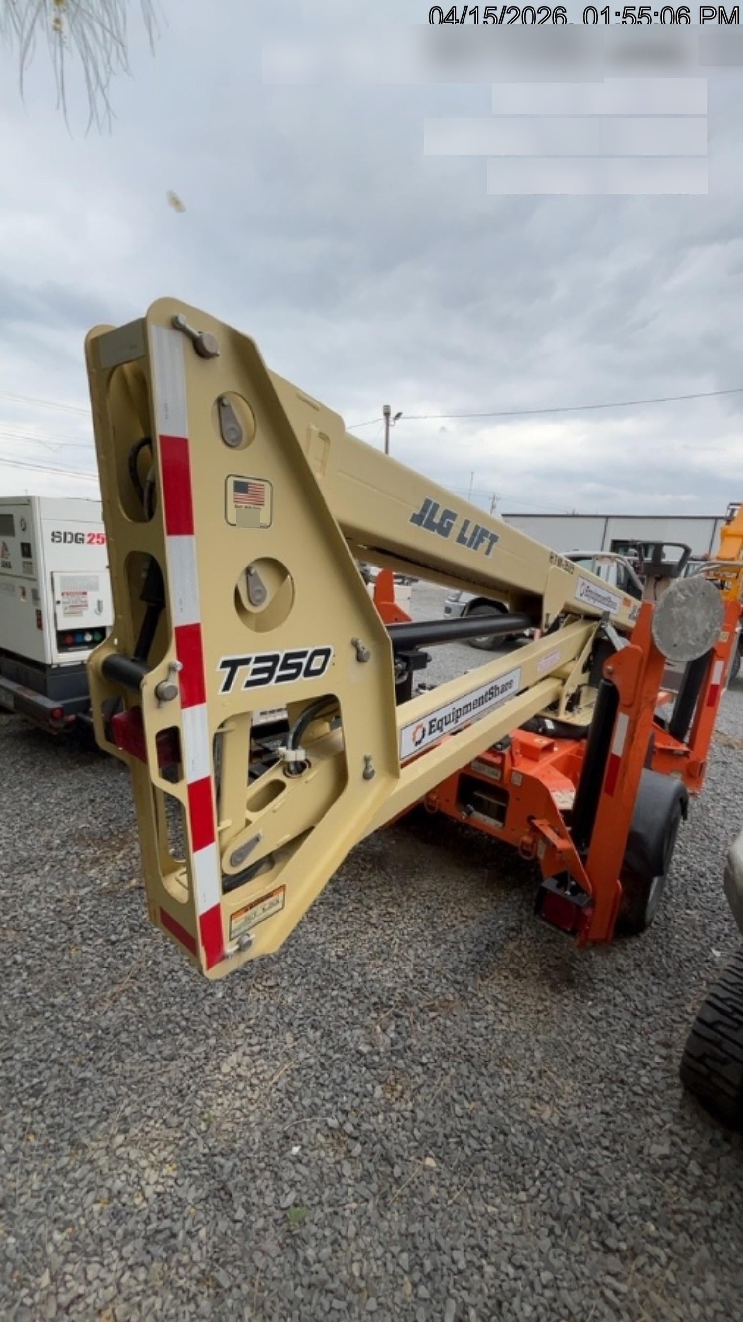 2022 JLG T350