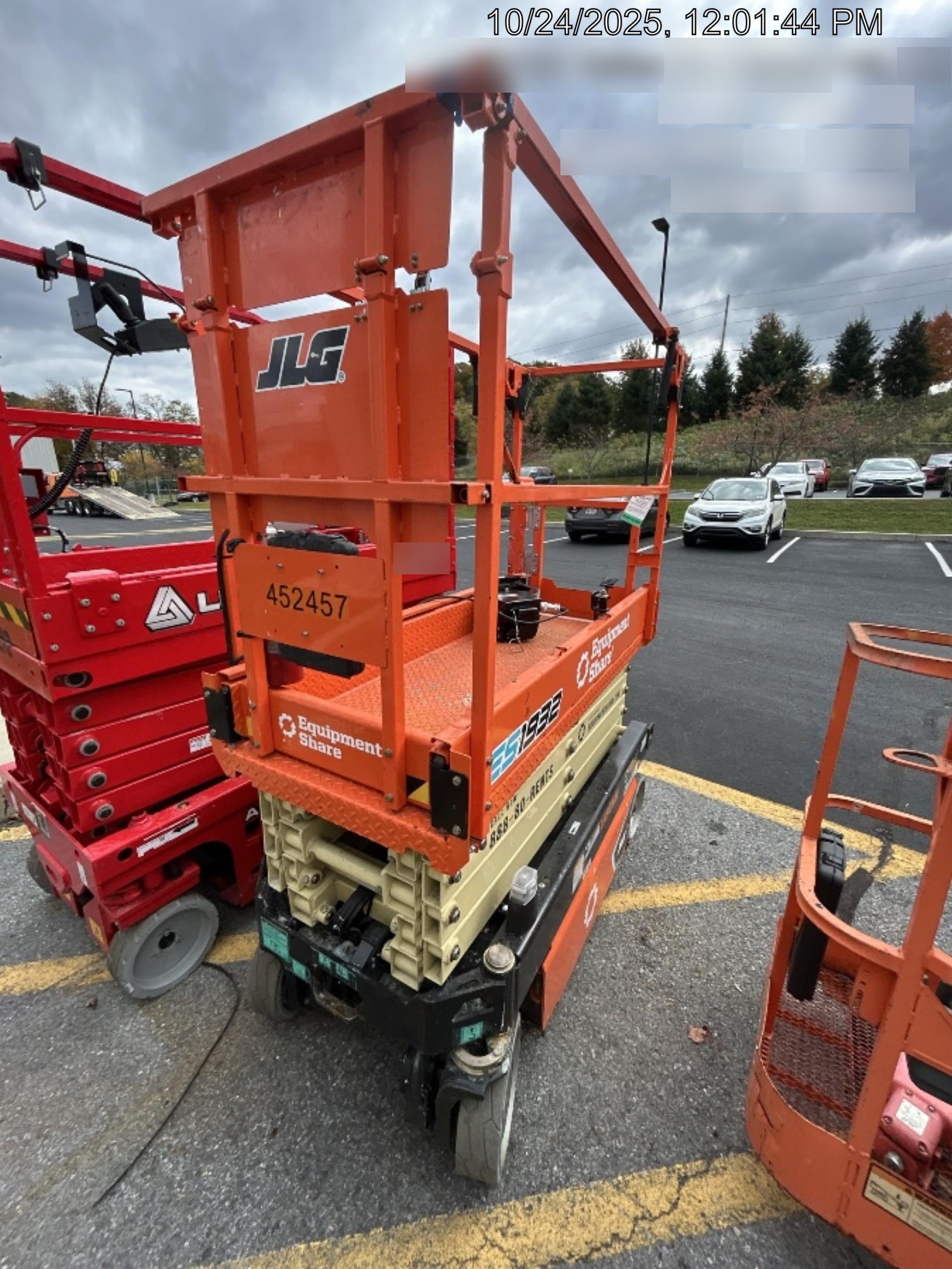 2024 JLG ES1932