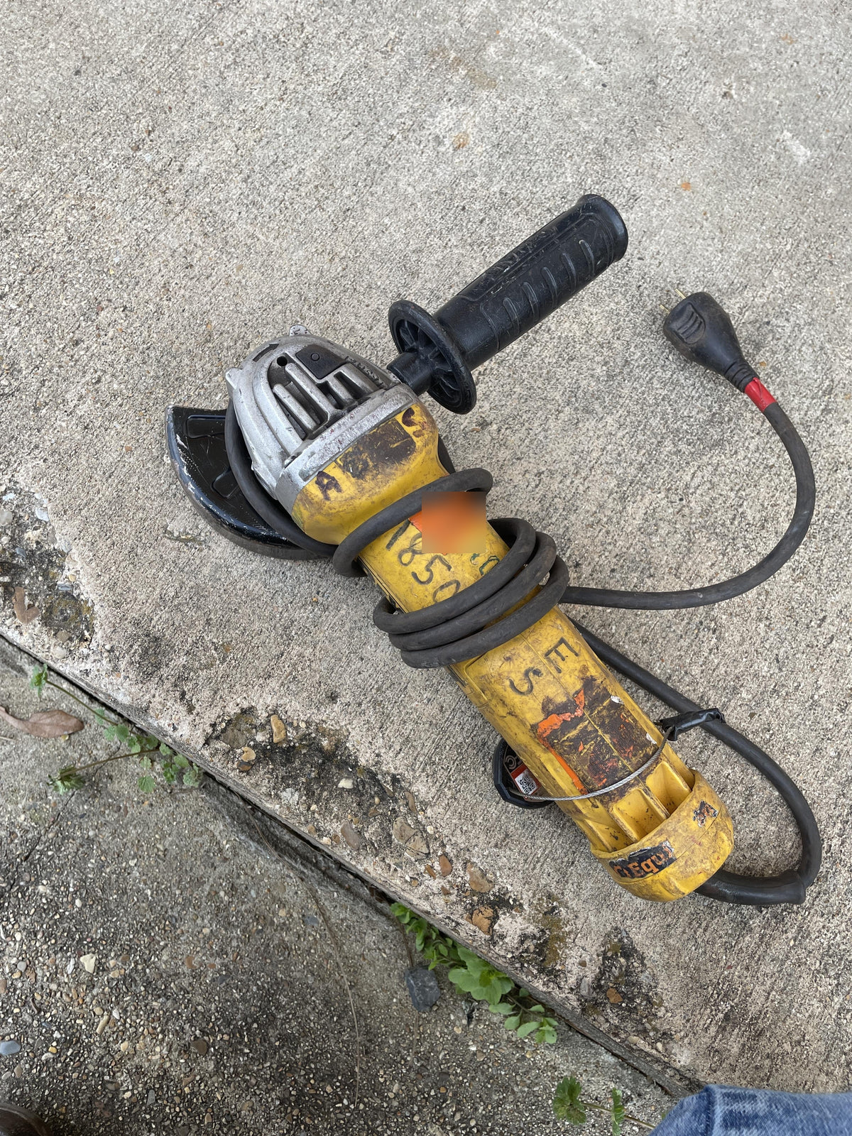 2021 DEWALT DWE402N