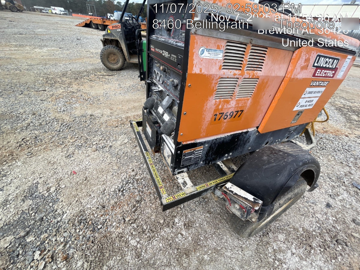 2021 Lincoln Electric Vantage 322 Vantage 322 Ready Pak 3 w/ Decals, ORANGE (includes trailer, cable rack, fender light kit) NO Telematics