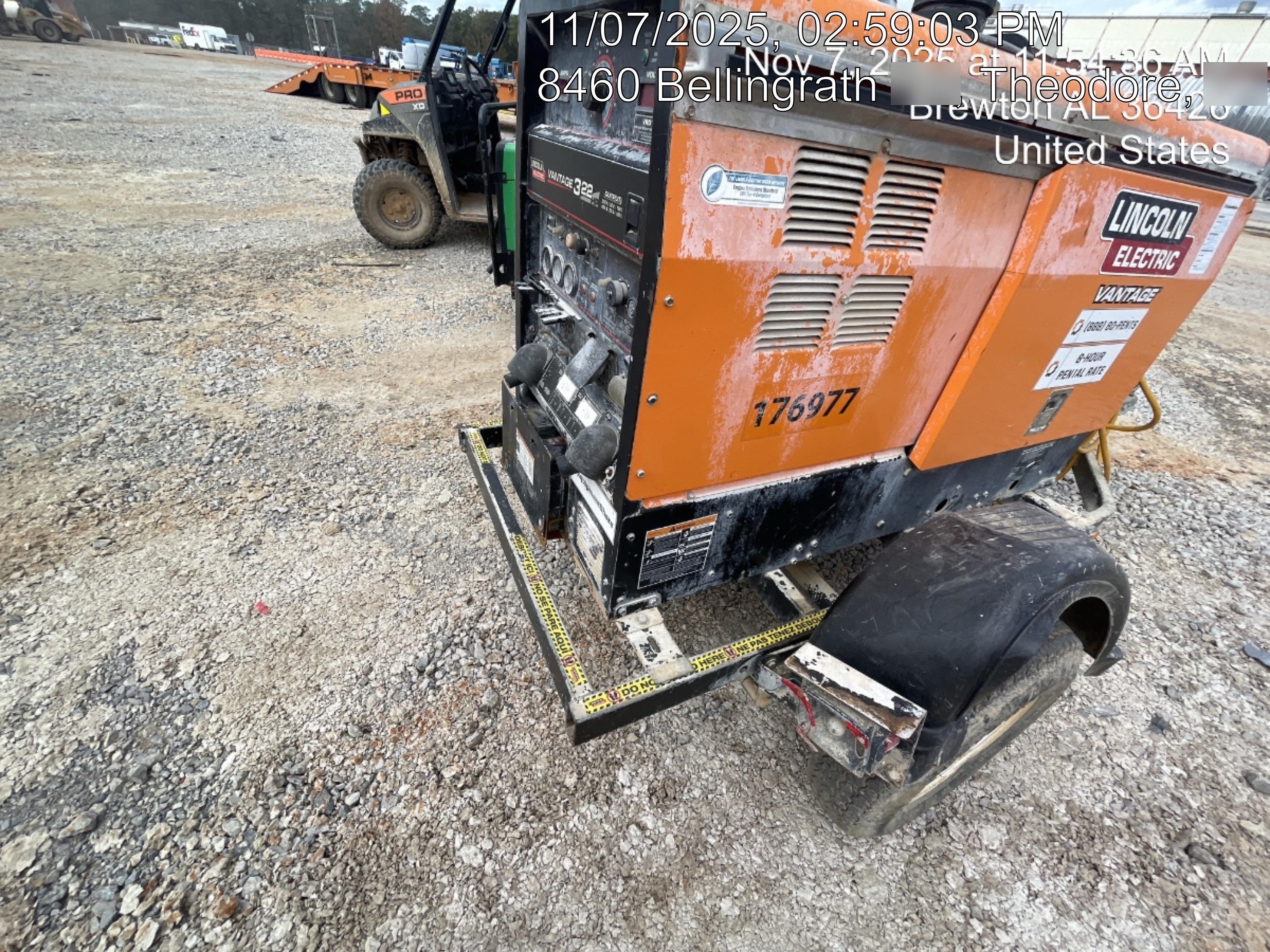 2021 Lincoln Electric Vantage 322 Vantage 322 Ready Pak 3 w/ Decals, ORANGE (includes trailer, cable rack, fender light kit) NO Telematics