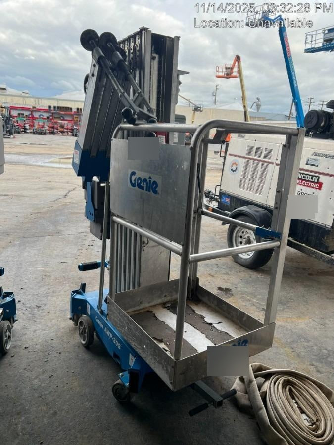 2019 GENIE AWP-30S