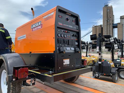 2021 Lincoln Electric Vantage 322 Vantage 322 Ready Pak 3 w/ Decals, ORANGE (includes trailer, cable rack, fender light kit) NO Telematics