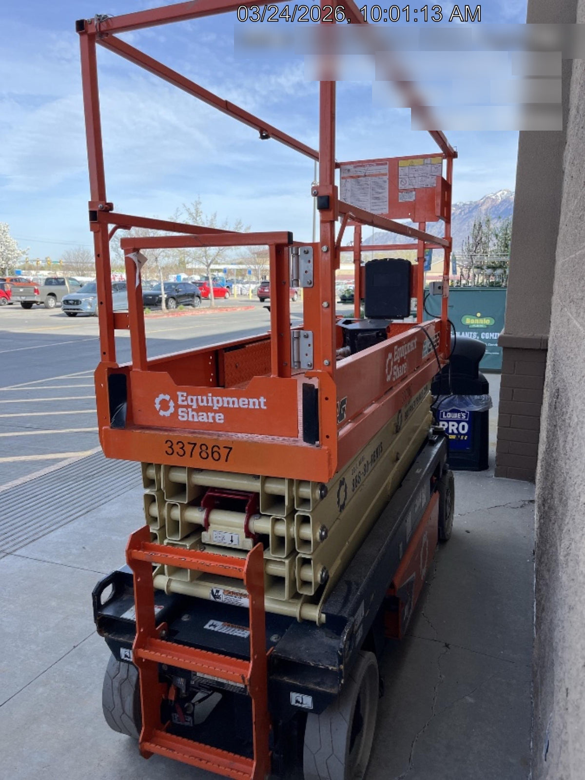 2023 JLG ES2632