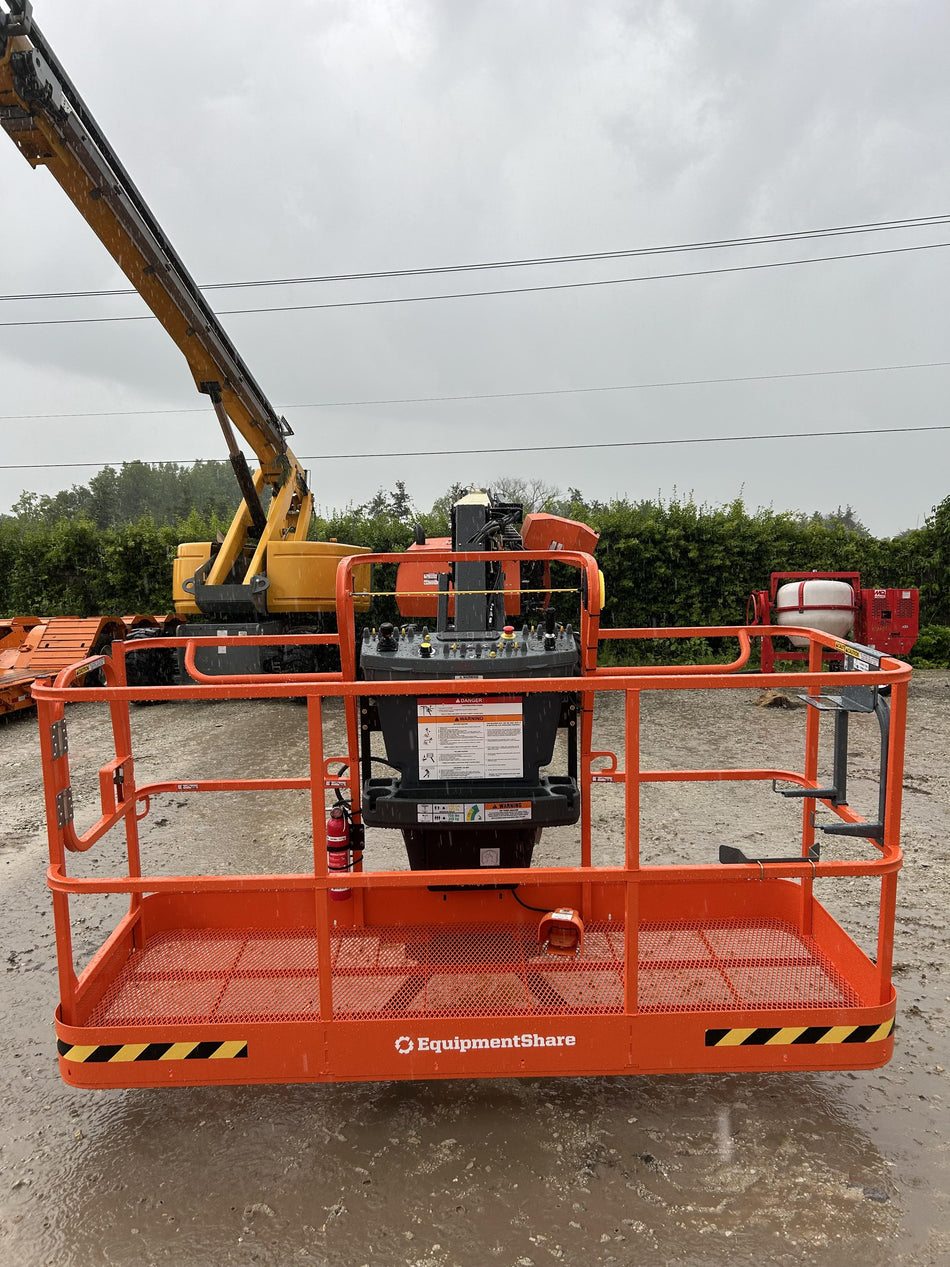 2025 JLG 860SJ
