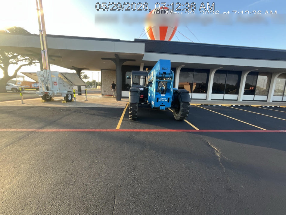 2018 Genie GTH-636 Genie GTH-636 w/Open ROPS, Solid Tires, Work Light/Beacon, 48" Carriage and Forks