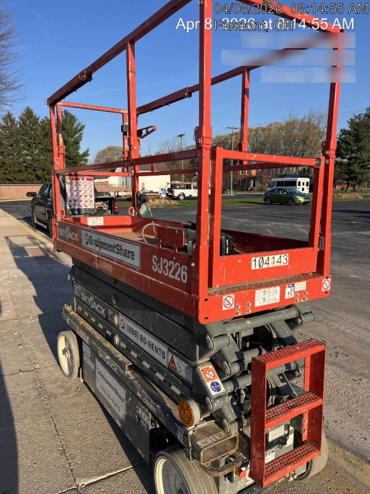 2020 Skyjack SJIII-3226 Solid NM Tires, Half height spring hinged entry gate, Dual Beacons