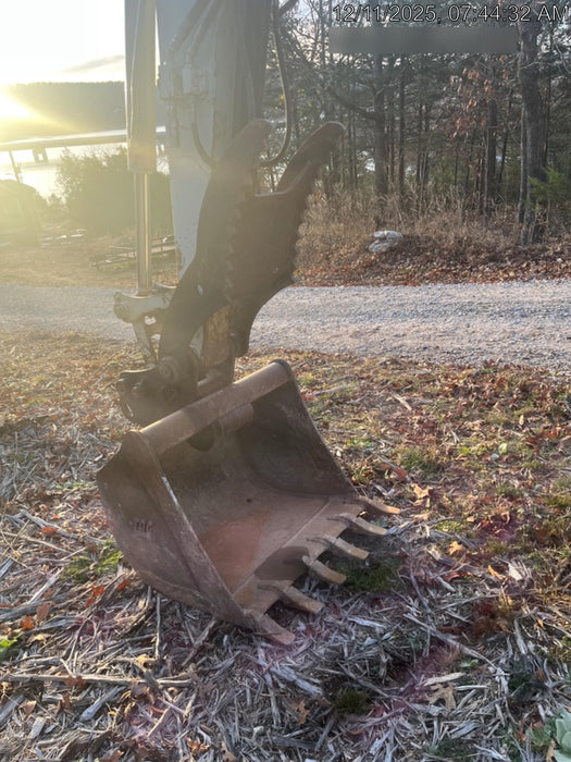 2019 Takeuchi TB290 Cab/Heat/AC Rubber tracks, Dozer blade, Travel alarm, Auxiliary hydraulics Manual QC, Hydraulic thumb, 18", 24", and 36" Buckets