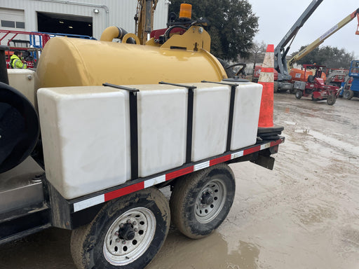 2023 Vac-Tron LP573XDT T4 Koehler Diesel Engine, 500 Gallon Debris Tank, x2 100 Gallon Water Tanks