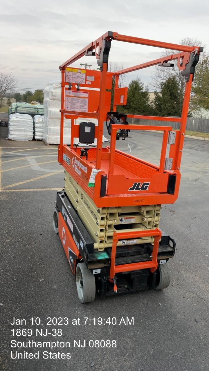 2022 JLG ES1932