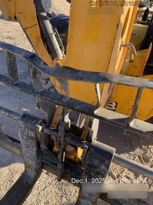 2020 JCB 512-56 Canopy, 74Hp, Solid Tires, Work Lights, Beacon, Aux Hydraulics, Back up Alarm, Lifting Eye, ES Decals