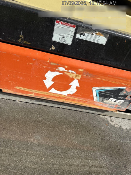 2023 JLG ES3246