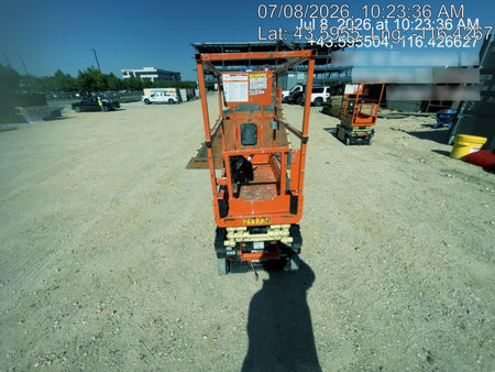 2022 JLG ES1330L