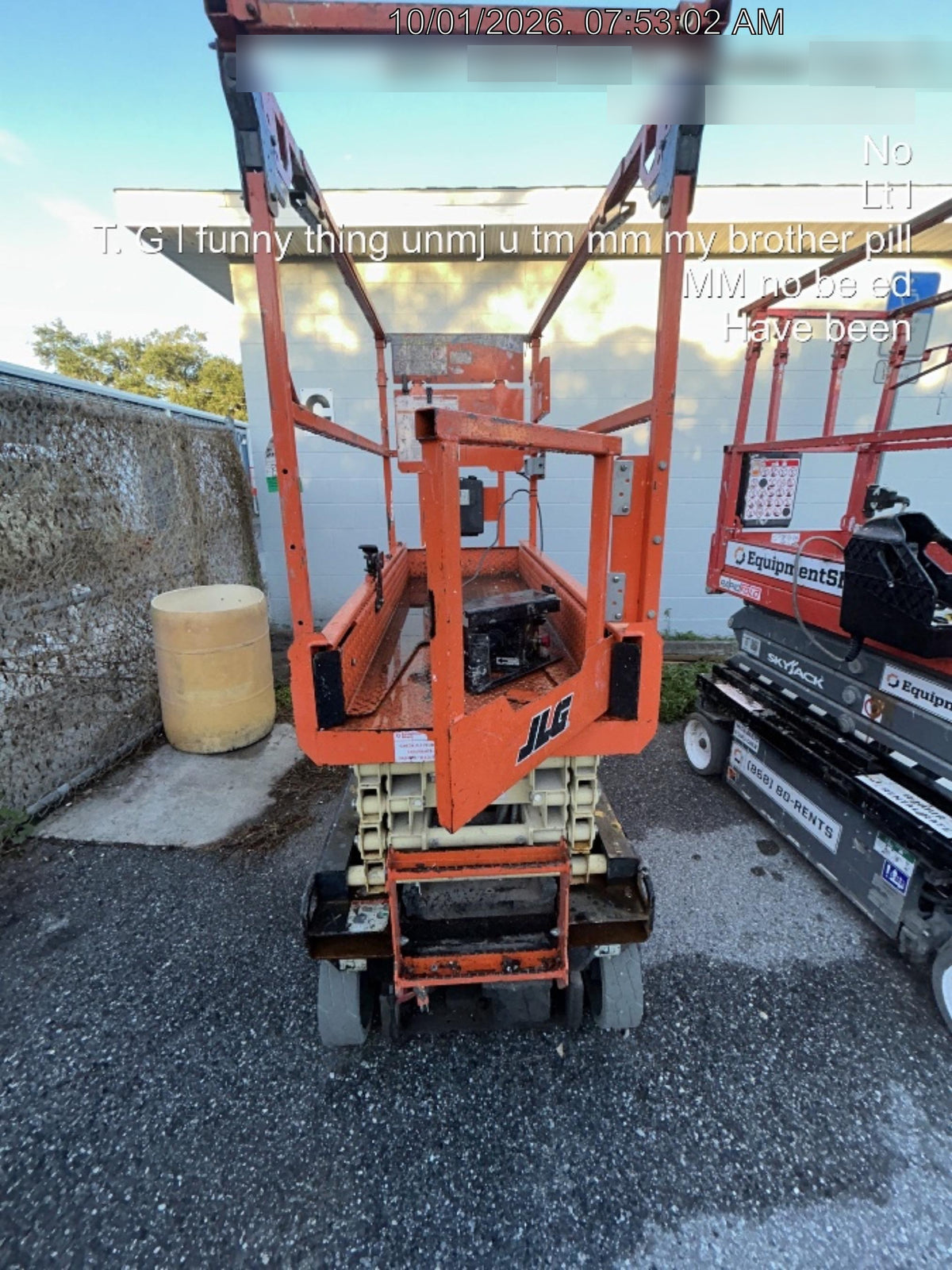 2022 JLG ES1932