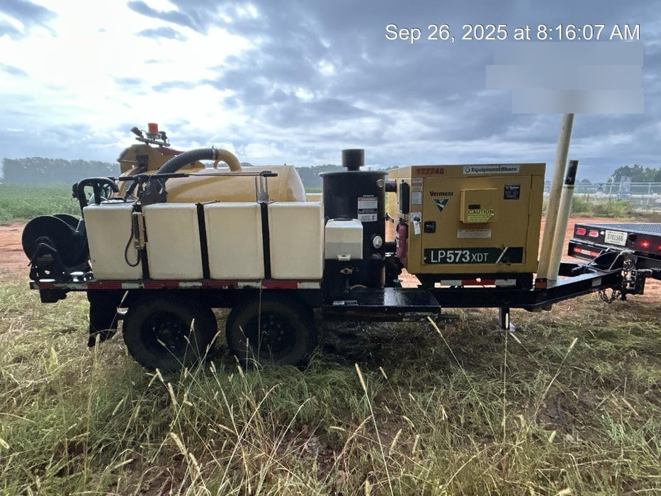 2021 VAC-TRON LP573XDT