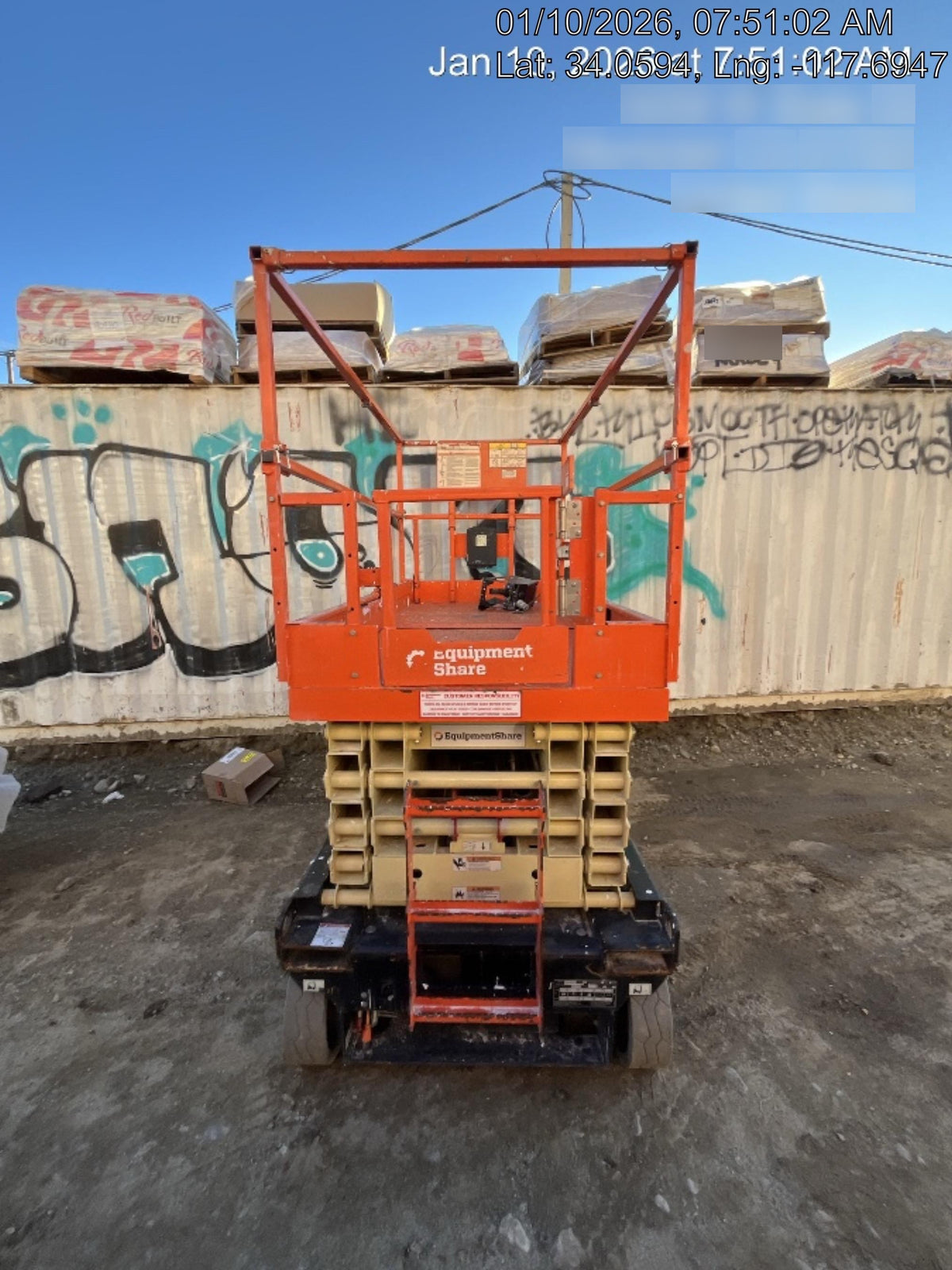 2022 JLG ES3246