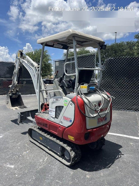 2022 TAKEUCHI TB20e