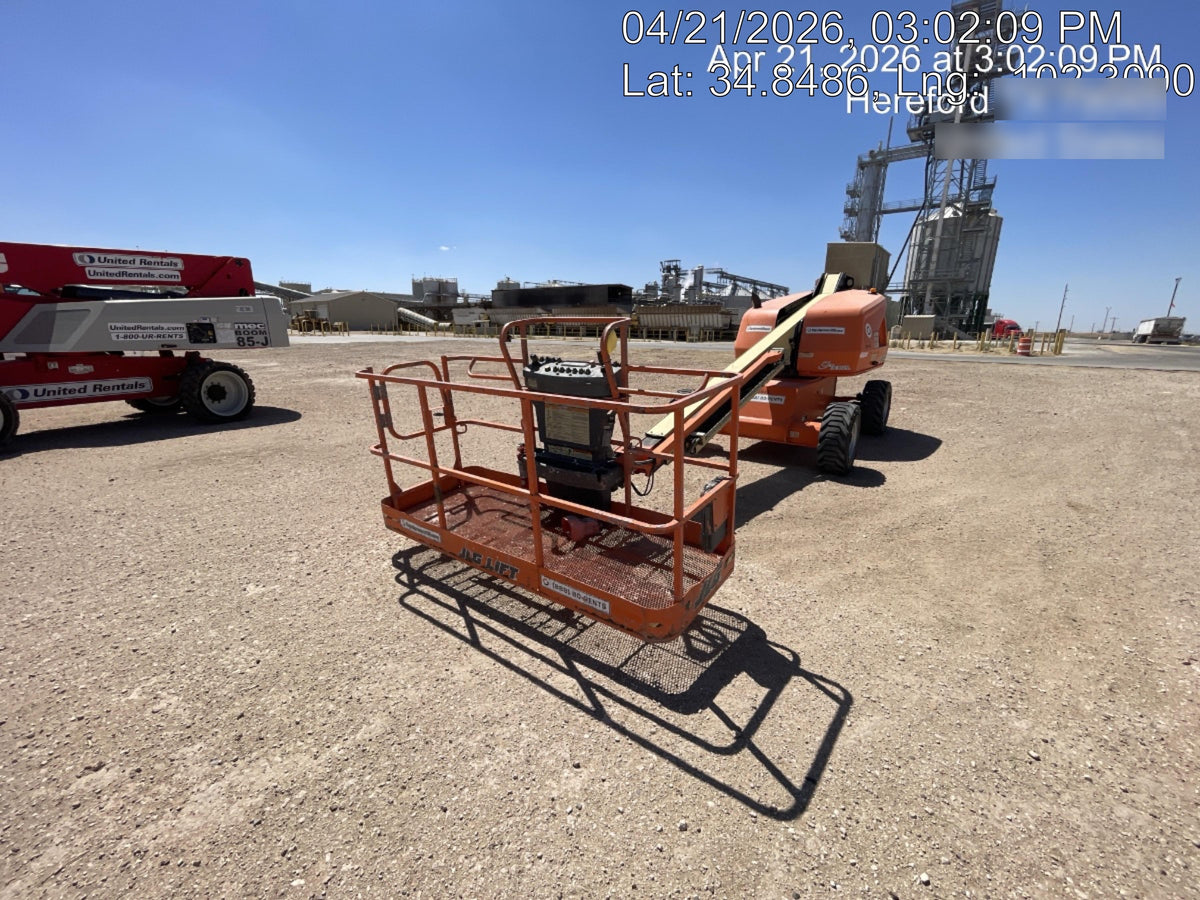 2021 JLG 400S