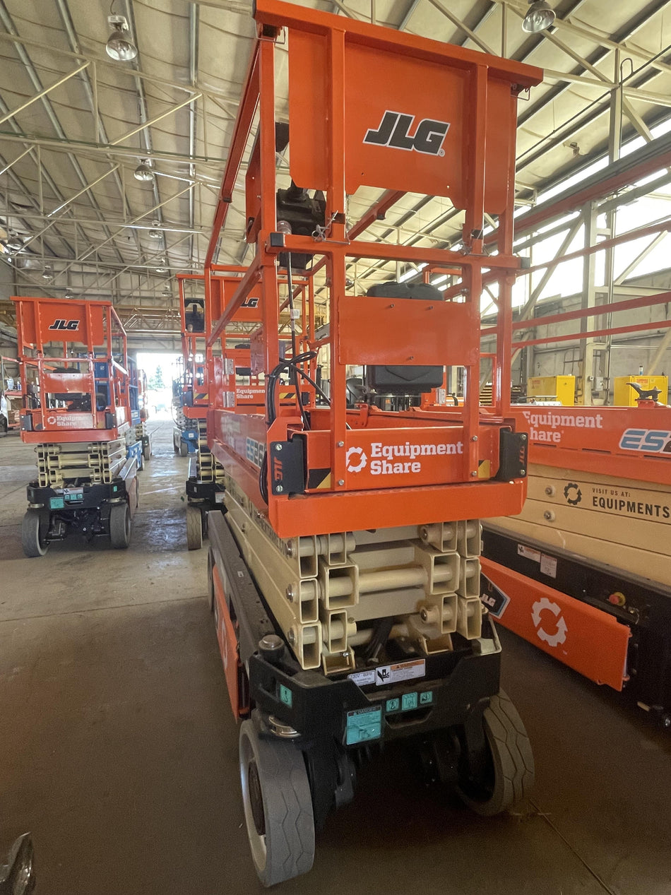 2022 JLG ES2632
