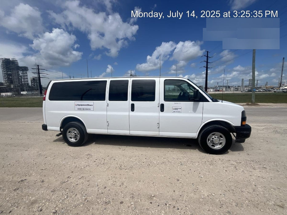 2023 CHEVROLET Express Van - Rental