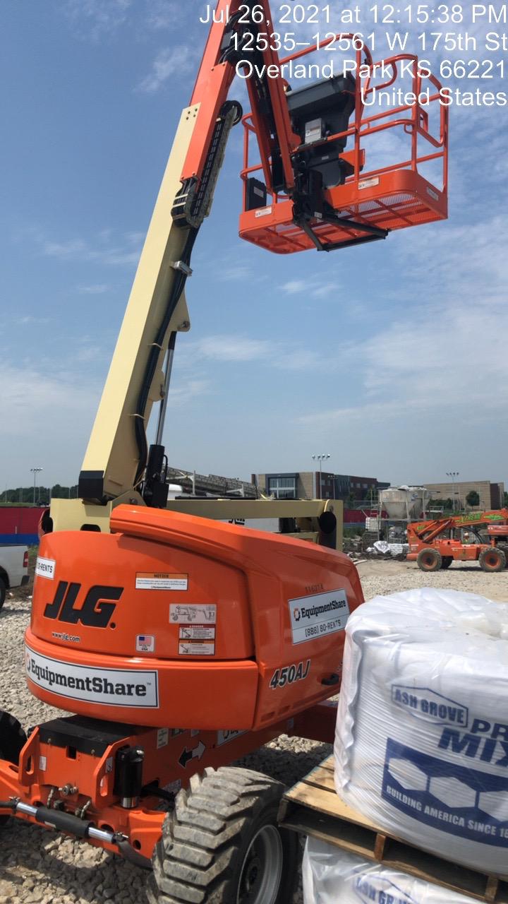 2021 JLG 450AJ
