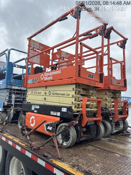 2022 JLG ES1932